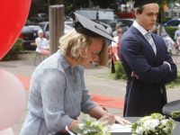 Diploma - uitreiking in de open lucht Johan de Witt-Gymnasium Dordrecht