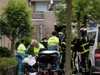 20150906-Dode-vrouw-en-één-zwaargewonde-vrouw-aangetroffen-Pearl-buck-erf-Dordrecht-Tstolk_resize