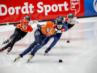 Feest voor scholieren tijdens ISU world cup Shorttrack Sportboulevard Dordrecht