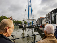 Dordrecht zwaait schroevendok uit Wolwevershaven Dordrecht