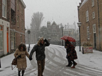 Sneeuwoverlast in Voorstraat Dordrecht
