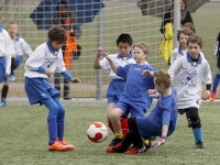 20152503-3300-scholieren-aan-de-voetbal-Schenkeldijk-Dordrecht-Tstolk-001_resize