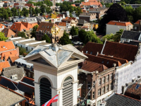 Windvaan terug op Stadhuis Dordrecht