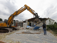 20170808 Sloop voormalig wijkcentrum Nieuw Krispijn Mariastraat Dordrecht Tstolk 003