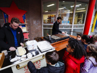 Poffertjes voor scholieren De Horizon