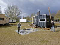 Eerste Tiny houses Tussentij geplaatst Dordrecht
