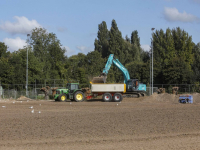 Aanleg nieuw voetbalveld Emma gestart Dordrecht