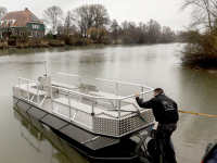 Te water lating fluisterpont Loswalweg Dordrecht