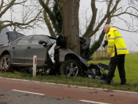 20160202 Man ernstig gewond na eenzijdig ongeluk Strijenseweg \'S-Gravendeel Tstolk 003