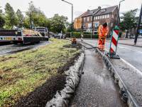 Extra asfalt voor nieuwe verkeerssituatie Rotonde Dordrecht