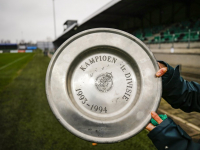 FC Dordrecht levert kampioensschaal in voor tentoonstelling I ♥ Dordt