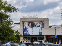Feestelijke opening buitenruimte winkelcentrum Walburg Zwijndrecht