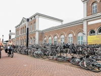 Fietsenstalling weer open, maar fietsers plaatsen fietsen niet in stalling