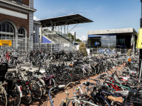 Fietsenchaos voor centraal station Dordrecht