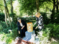 Onthulling gedenkmonument Munnikensteeg Zwijndrecht