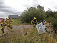 Brandweer verricht metingen na gevonden vat