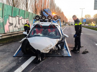 14042021-Gehuurde-Lamborghini-met-hoge-snelheid-tegen-vangrail-N3-Dordrecht-Tstolk-001