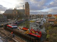 Gemeente start met berging van hijskraan en ponton Maartensgat Dordrecht