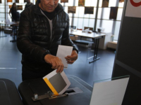 Stemmen op het Stadskantoor van Dordrecht