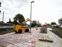 Goed verlicht nieuw fietspad Laan vd Naties Dordrecht