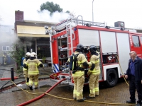 20160911 Snackbar in brand Van Goghstraat Zwijndrecht Tstolk