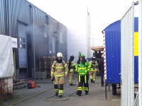 20172304 Grote brand in bedrijfsverzamelgebouw Nessenweg Heerjansdam Tstolk 001