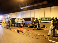 Oefening in Drechttunnel Dordrecht