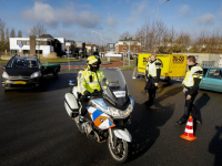 Politiecontrole parkeerplaats Recklinghauseweg Dordrecht