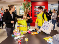 Actie voor Minima voor Jugon Dordredcht Insula College Koningstraat Dordrecht