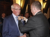 20153010-Henk-Bax-bevorderd-tot-Ridder-in-de-Orde-van-Oranje-Nassau-Dordrecht-Tstolk