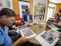 Start senioren-boekenproject Boek Dordrecht en drechtsteden vanuit de Wolken Spectrum Dordrecht