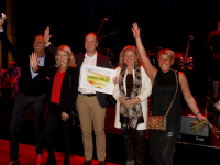 High Five Foundation wint vrijwilligersprijs 2017 Dordrecht