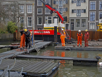 20172911-Hijskraan-en-ponton-weer-bovenwater-gehaald-Maartensgat-Dordrecht-Tstolk-001