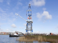 20160303 Havenkraan terug in Dordrecht Tstolk 005