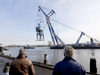 20160303 Havenkraan terug in Dordrecht Tstolk