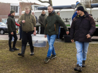 Vissen uitgezet in meerdere sloten Dordrecht