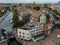 Hotel Bellevue vanaf boven Dordrecht