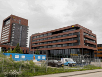 Nieuwbouw van vier etages Valk Hotel