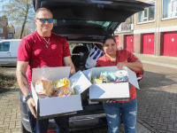 In actie voor gestrande chauffeurs Schipbeekstraat Dordrecht