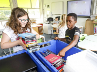 Inpakken maar basisschool De Regenboog Noordendijk Dordrecht