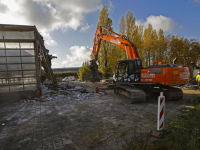 Sloopwerkzaamheden voormalig garage Mijlweg Dordrecht