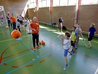 20171904 Clinic volleybal international Jasper Diefenbach op zijn oude basisschool Dordrecht Tstolk