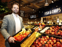 Jumbo Foodmarkt Dordrecht sponsort vanaf dit jaar alle schoolsporttoernooien in Dordrecht met gezonde  tussendoortjes