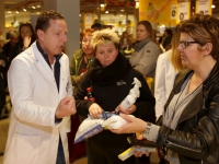 20171702 Rob Geus onthult nieuwe schoonmaaklijn in Jumbo Sterrenburg Dordrecht Tstolk