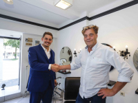 Kapper Peter gaat na veertig jaar stoppen Brouwersdijk Dordrecht