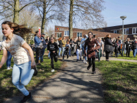 Sponsorloop voor vluchtelingen Oekranie John F Kennedyschool Zuidendijk Dordrecht