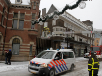 20171012-Gevallen-sneeuw-te-zwaar-voor-kerstversiering-binnenstad-Dordrecht-Tstolk-004