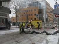 20171012-Gevallen-sneeuw-te-zwaar-voor-kerstversiering-binnenstad-Dordrecht-Tstolk-005