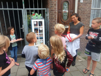 Kinderboeken gaan op reis vanuit Kinderzwerfboekstation in Krispijn