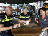 Koffie drinken met Cop bij Verhage bieshof Dordrecht